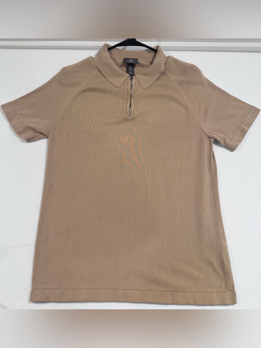 H&M Men's Beige Short-Sleeve Zip Polo